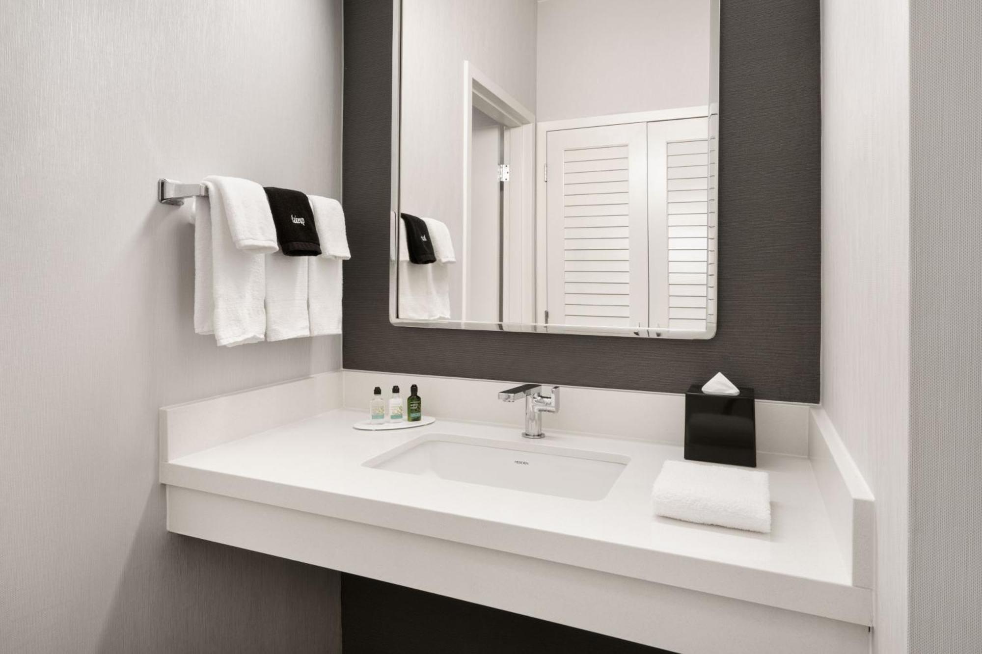 Courtyard By Marriott Memphis Airport Hotel Luaran gambar